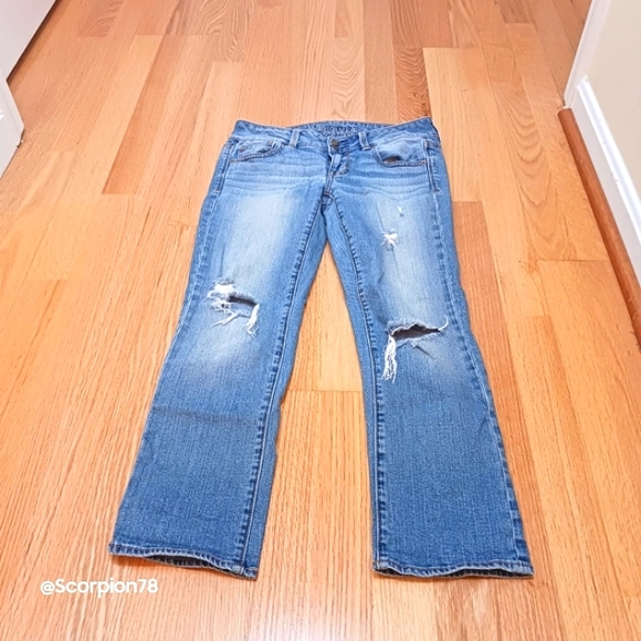American Eagle Outfitters Denim - American Eagle Artist Crop Stretch Jeans Size 2 Reg 28 Waist